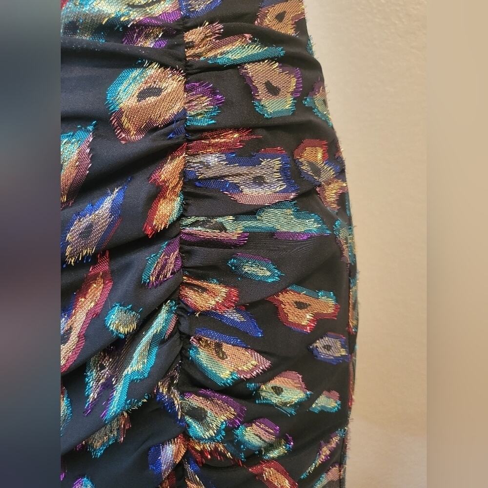 Guess Inari Jacquard, Sparkle Animal Print, Mini Skirt, Size 6, Metallic